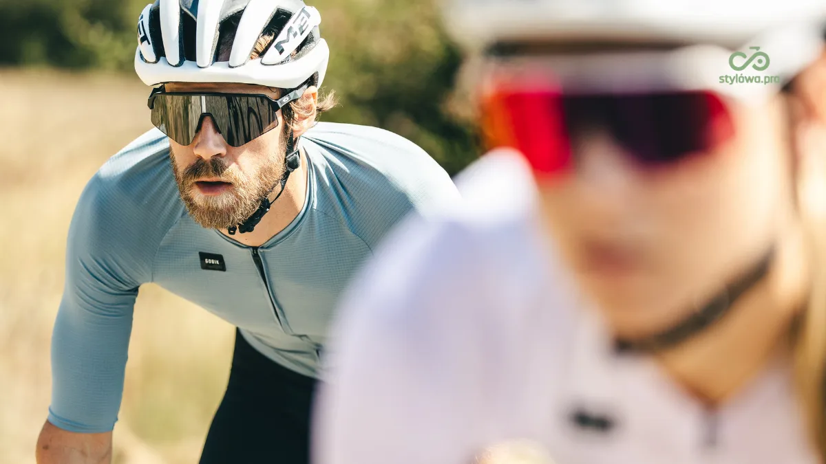 Jak ubrać się na lato na rower - poradnik dla rowerzystów i rowerzystek