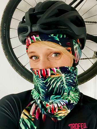 Komin wielofunkcyjny na chłodne dni TROFEO. Tropical Zen